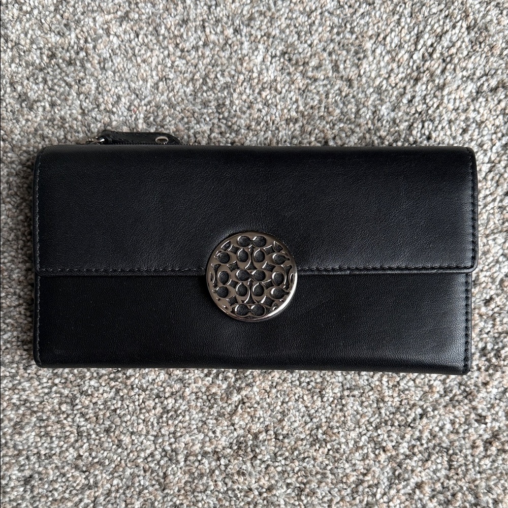 Coach Black Leather Slim Tri-Fold Wallet - Silver Op Art Medallion